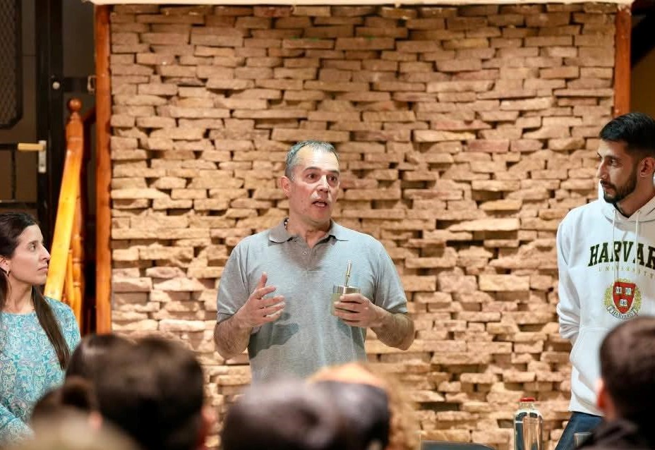 Encuentro con vecinos en la Cuenca Carbonífera: diálogo y compromiso